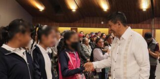 Inicia Gobierno Estatal entrega de útiles y uniformes escolares