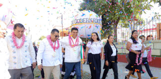 Llegan a Sebastián Tutla mejoras en salud, educación y alumbrado público
