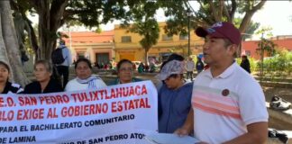 Pobladores de Tulixtlahuaca exigen clave para bachillerato comunitario