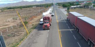 Profesores reinstalan bloqueos en el Istmo; sin paso a Chiapas y Veracruz.