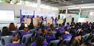 En el Istmo, más de 600 personas participan en los foros En la calle no, en la casa menos