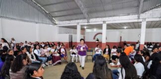 Construye Gobierno de Oaxaca la paz de la mano con las mujeres