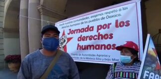 Pobladores de la mixteca protestan en Palacio de Gobierno para exigir apoyos