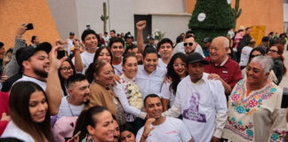 Jóvenes respaldan a Claudia Sheinbaum a su llegada a Baja California Sur