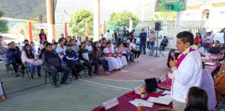 Sin intermediarios, Gobierno de Oaxaca atiende carencias y necesidades de San Andrés Solaga