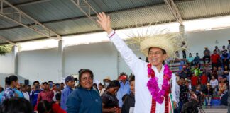 Con trabajo y obras lleva Gobernador de Oaxaca más de 10 mdp a San Mateo Peñasco