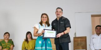 Chef Alberto Ferruz inspira a estudiantes de Gastronomía de la UTVCO