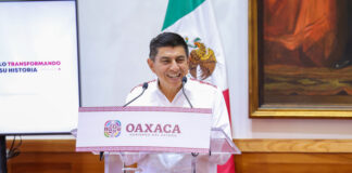Paco Villarreal detrás de la venta de plazas del IEEPO, acusa el gobernador; lo niega el ex director y culpa a priistas de la campaña en su contra.