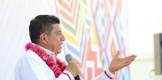 Invierte Gobierno Estatal en educación, agua y vivienda de Santa María Yosoyúa