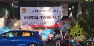 Por segundo día, trabajadores de Pochutla toman oficinas de salud