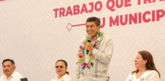 Entrega Gobierno de Oaxaca apoyos para construir un destino de bienestar y desarrollo en Tezoatlán de Segura y Luna