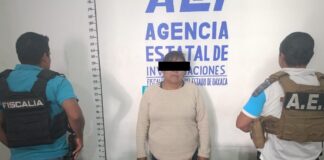Detienen a persona que vendía en la calle uniformes oficiales de la AEI