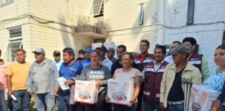 Equipa Sefader a personas acuicultoras y pescadoras de la Cuenca del Papaloapan