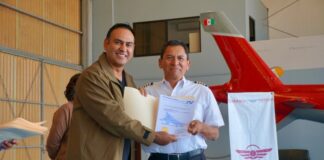 Entrega Hangar Oficial del Gobierno del Estado certificados de adiestramiento a su personal