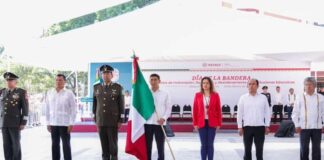 Participan legisladores en conmemoración del Día de la Bandera