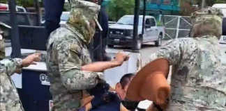 Libera Marina y Policía Estatal vías del tren interoceánico, bloqueadas por ferrocarrileros jubilados
