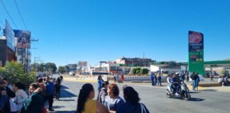 STEUABJO secuestra camiones y bloquea vialidades para exigir diálogo