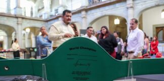 Exponen en Palacio de Gobierno piezas representativas de la historia del boxeo