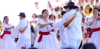 Pueblos de la Sierra de Juárez se hermanan en la segunda edición de la Guelaguetza Serrana