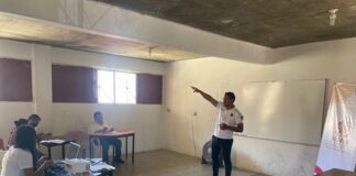 Llegan a escuelas de Valles Centrales jornadas para deconstruir la masculinidad tradicional