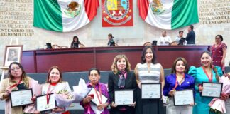 Cinco mujeres oaxaqueñas son reconocidas con la medalla “Juana Catalina Romero Egaña”