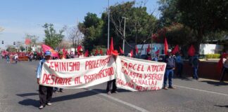 Marcha Sol Rojo en la ciudad de Oaxaca, urge atención a sus demandas