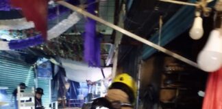 Sofocan bomberos incendio en el Mercado de Abasto