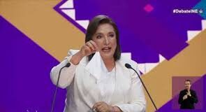 DETRÁS DE LA NOTICIA: Gana Xóchitl debate presidencial; derrota realidad a AMLO y Claudia