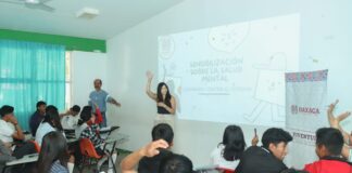 Participan bachilleres en pláticas de educación emocional y asertiva