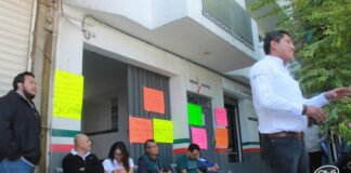 Trabajadores de Semarnat mantienen protestan, denuncian acoso