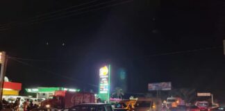 Levantan bloqueo carretero en la Costa