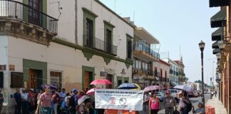 Jubilados toman oficinas de la Sección 22