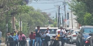 Comisariados de Valle Nacional truenan contra Donato Vargas, exigen reunión
