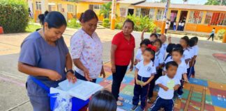 Refuerzan Jornada de Vacunación en escuelas de Tuxtepec
