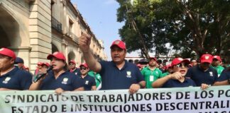 Serie de marchas por el Día del Trabajo en Oaxaca