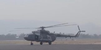 Llega a Oaxaca helicóptero de Semar para apoyar combate a incendio forestal en distrito de Tlacolula