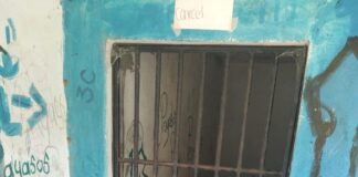 Encarcelan en comunidad mixe a niña junto a su madre