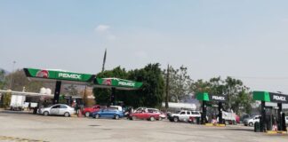 Reportan desabasto de combustible en algunas gasolineras de Oaxaca