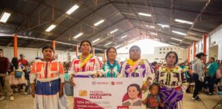 Entregan 432 Tarjetas Margarita Maza en la región Mixteca
