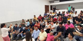 Capacitan a personal y voluntariado del programa Alfabetización para el Bienestar