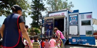 Llega Cine Gob a Tlalixtac de Cabrera con una amplia cartelera de películas gratuitas