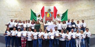 Reconoce Congreso a productoras y productores de quesillo de Reyes Etla por obtener Récord Guinness