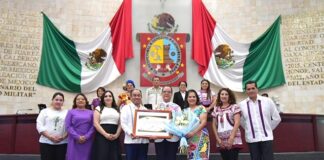 Reconoce Congreso 37 años de trayectoria del director artístico Héctor Arturo Hernández Villar