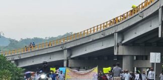 Ofrecen Gobierno Federal y Estatal, mesa de atención a Bajos de Coyula y El Arenal