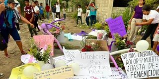 Llora San Francisco del Mar a Teresita y sus hijas