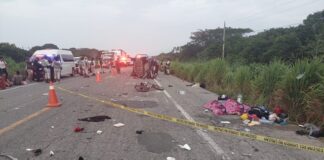 Exhortan manejar con precaución en el tramo Santiago Niltepec – La Blanca, tras accidente carretero