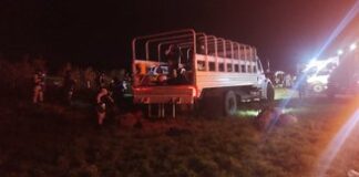 Un muerto y 21 lesionados, saldo de volcadura de camión de la Guardia Nacional en supercarretera Cuacnopalan-Oaxaca