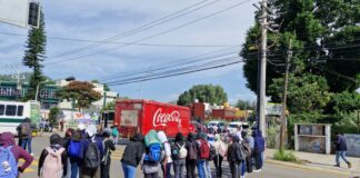 Nuevamente normalistas se movilizan en la ciudad capital, sitian cruceros