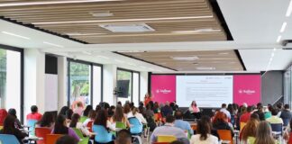 Realizan seminario sobre igualdad de género para transformar la educación en Oaxaca