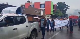 Marchan profesores de la Sección 22, piden cumplimiento a sus demandas